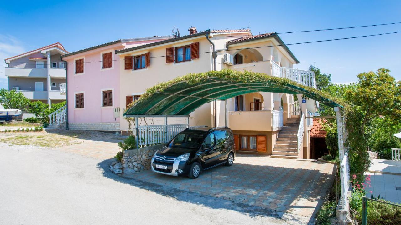 Apartment Branko Шіло Екстер'єр фото